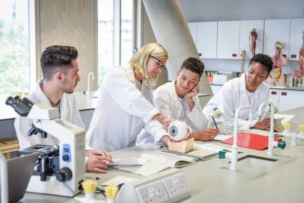 Eye Scientists